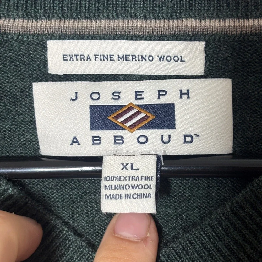 Joseph Abboud Mens XL Forest Green Extra Fine Merino Wool V-Neck Sweater‎